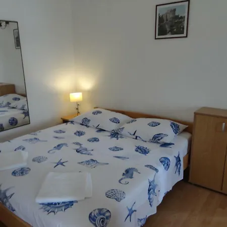 Apartment Ana